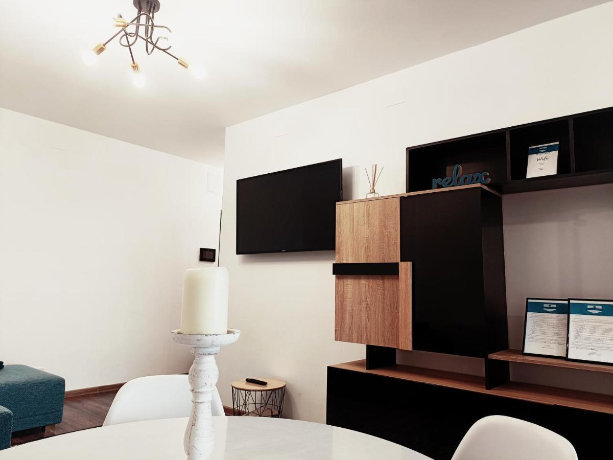 Christopher Apartment Oradea Ngoại thất bức ảnh