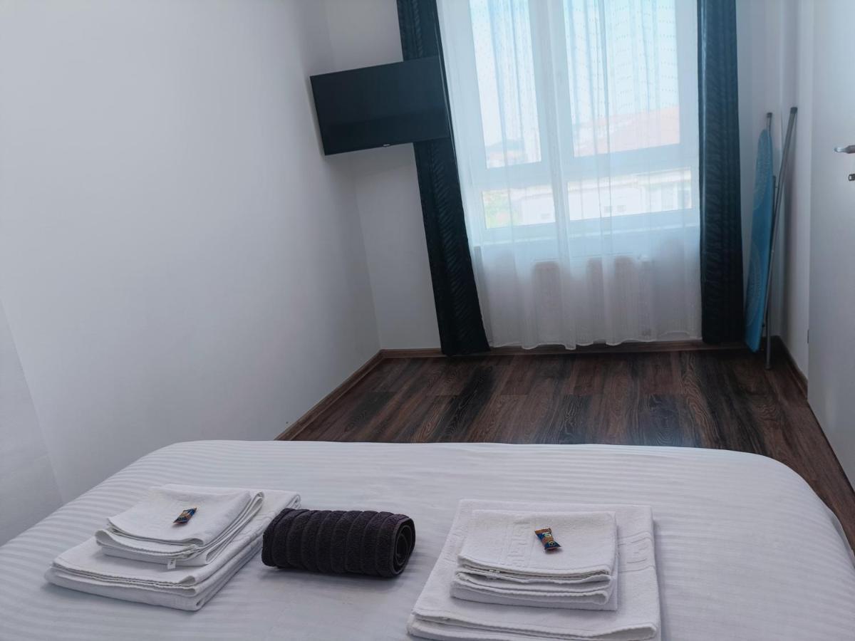 Christopher Apartment Oradea Ngoại thất bức ảnh