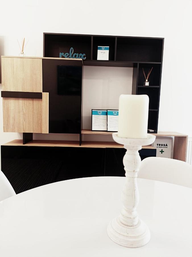 Christopher Apartment Oradea Ngoại thất bức ảnh