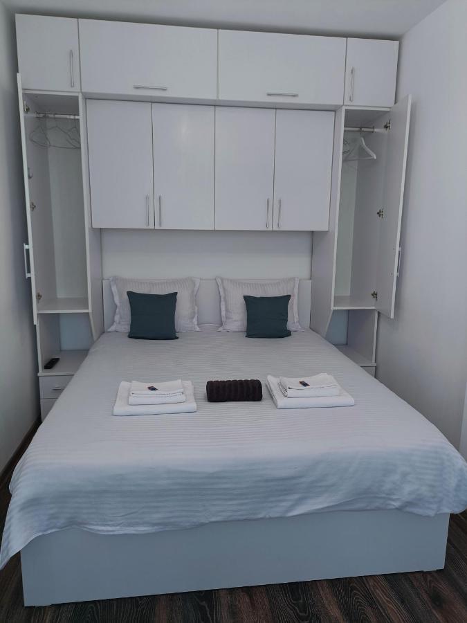 Christopher Apartment Oradea Ngoại thất bức ảnh